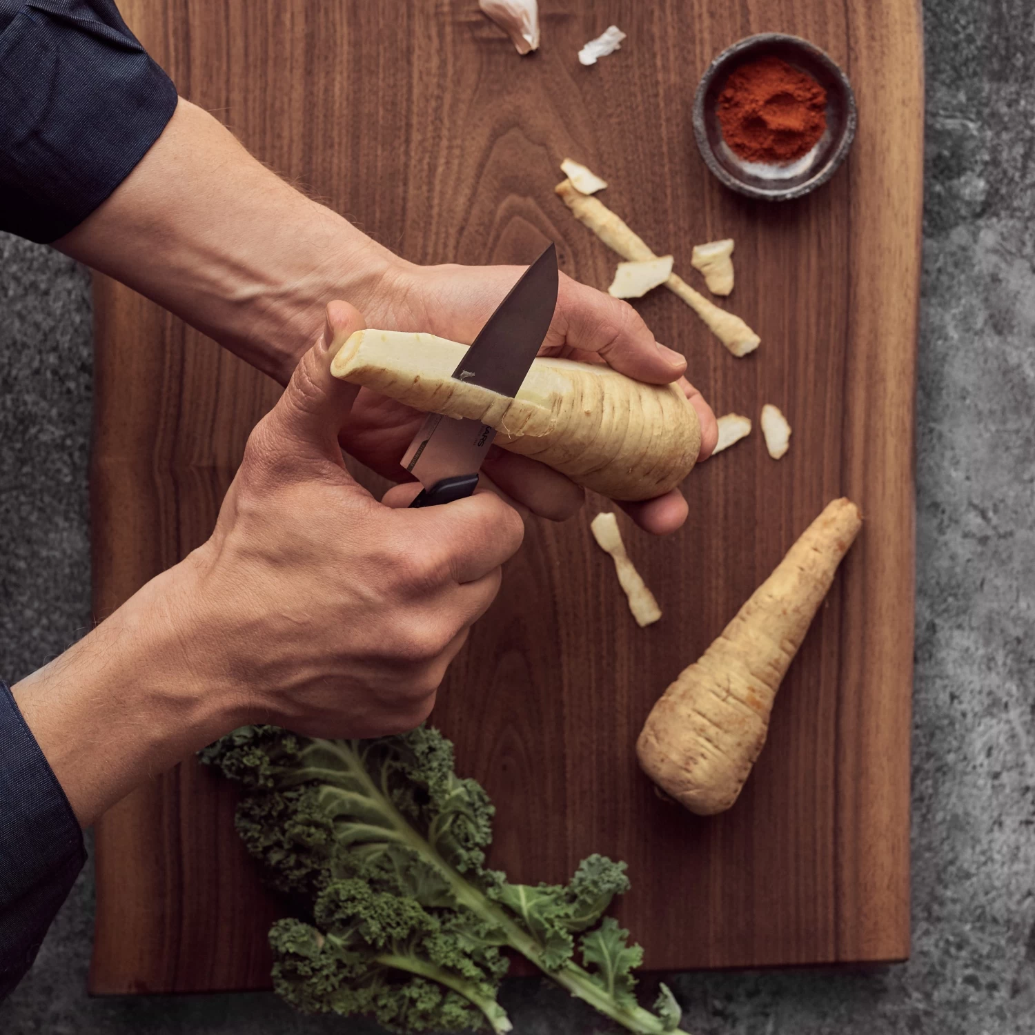 Fiskars Titanium Gemüsemesser 10cm 4 Fiskars Titanium Gemüsemesser 10cm – Bild 2