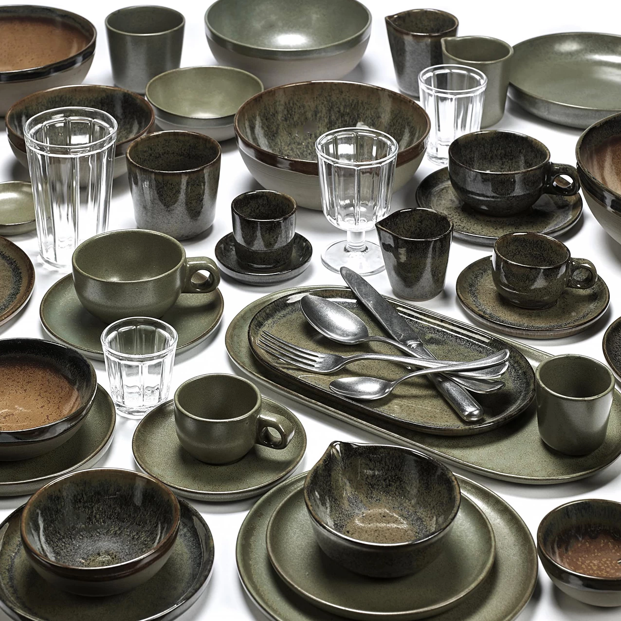 Serax Surface Salatschale 23,5cm 4 Serax Surface Salatschale 23,5cm – Bild 2