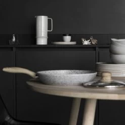 ByOn Asparagus Kanne Beige-mattweiß -Küchenwelt Verkauf 43273 01 02 759e48d777