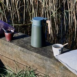 House Doctor Cole Thermoskanne 1,8 L 9 House Doctor Cole Thermoskanne 1,8 L -Küchenwelt Verkauf 500144 01 4 EnvironmentImage ffd034c586