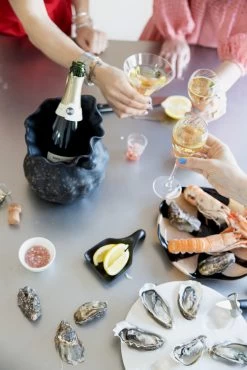 ByOn Curve Teller Black-beige -Küchenwelt Verkauf 508613 01 10 EnvironmentImage fcf1dc9d91