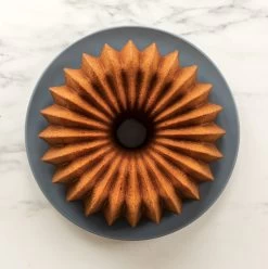 Nordic Ware Brilliance Bundt Backform -Küchenwelt Verkauf 515968 01 6 EnvironmentImage 58c99fc874