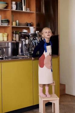 Ferm LIVING Elephant Kinderschürze -Küchenwelt Verkauf 574329 01 40 EnvironmentImage b3a5fb32a5